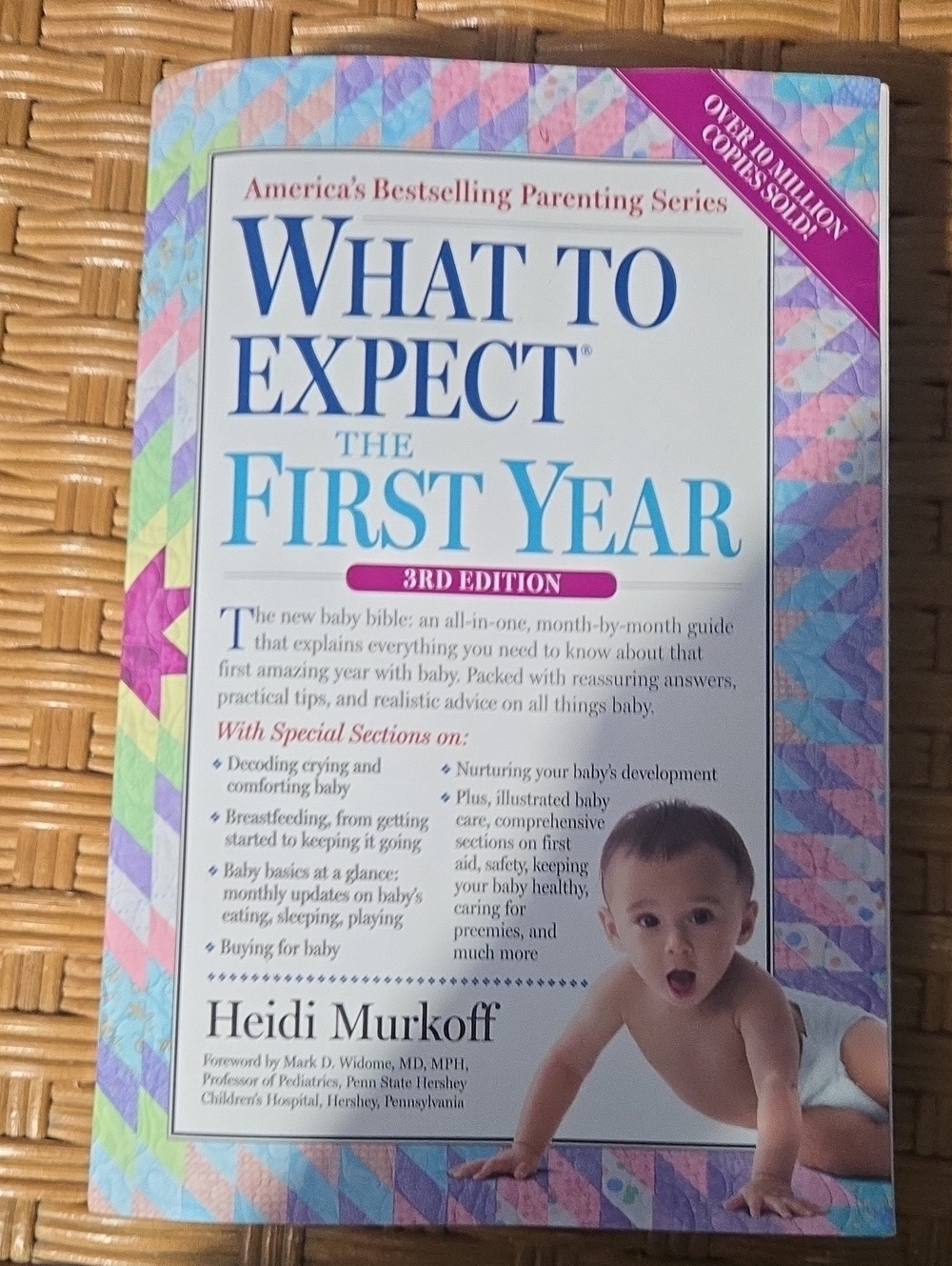 What to Expect the First Year by - White/Blue Cover
